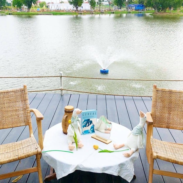 Prakai Cafe & Cuisine ร่มเกล้า