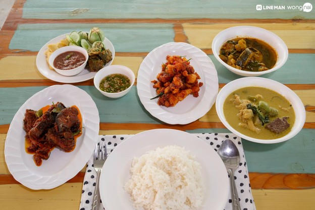 เมนูของร้าน ร้านข้าวแกงติดดิน