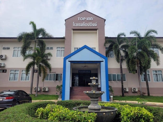 โรงแรมท็อปอินน์ Mhk