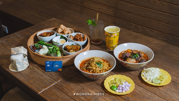 Ongtong Khaosoi (อองตอง ข้าวซอย) อารีย์