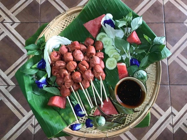 เมนูของร้าน เจ๊พงษ์ ลูกชิ้นทอด