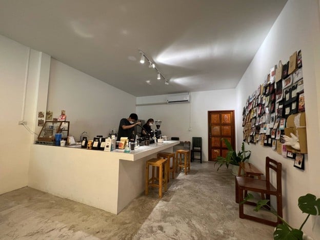 หลง - LÓNG COFFEE -