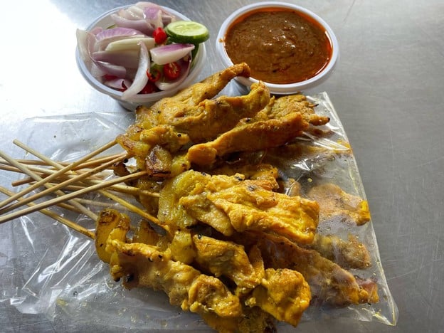 หมูสะเต๊ะ เฮียแกละ