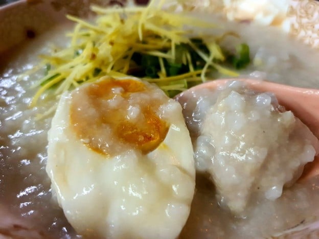เมนูของร้าน โจ๊กหมู แม่สุรีย์ พระโขนงเหนือ