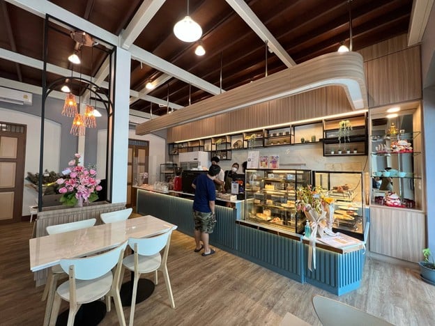 White Dragon cafe & bistro