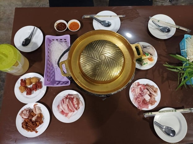 เมนูของร้าน La-da ปิ้งย่างแอนด์ซีฟู้ค