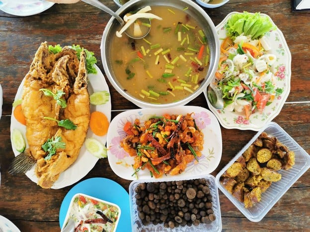 เมนูของร้าน แอบแซ่บ บางมัญ สิงห์บุรี สิงห์บุรี