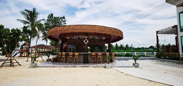 Seaman cafe & seafood