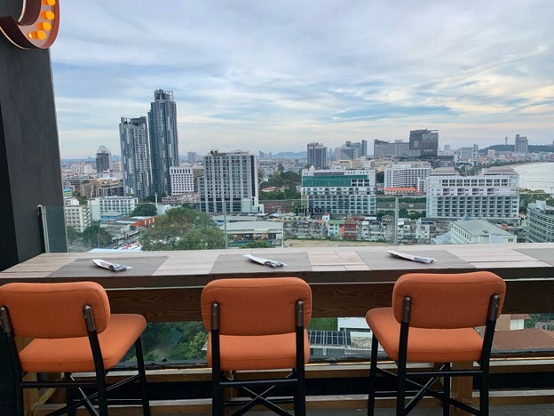 Pippa Restaurant พัทยา