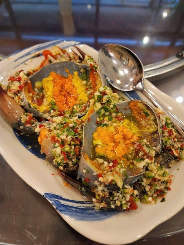 เมนูของร้าน บ้านปูไข่ดองบางนา สูตรน้ำปลากวนเจ้าแรกในประเทศไทย บางนา