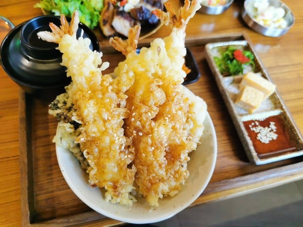 Tojiro Japanese Food โทจิโร่