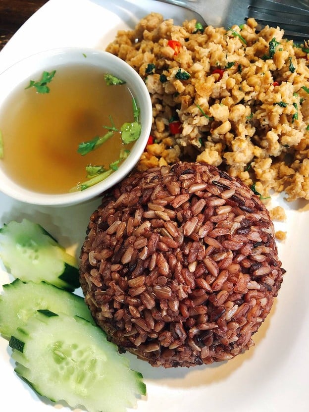 กินผัก  Kinphak  (Cmu Vegan) กินผัก สันติธรรม