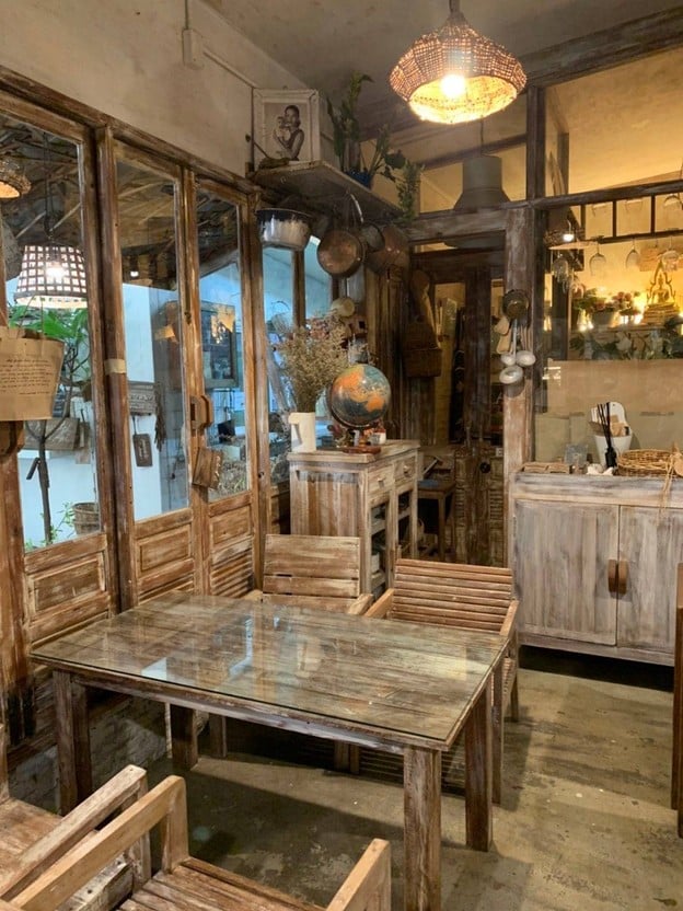 Wood Cafe ลาดพร้าววังหิน 48