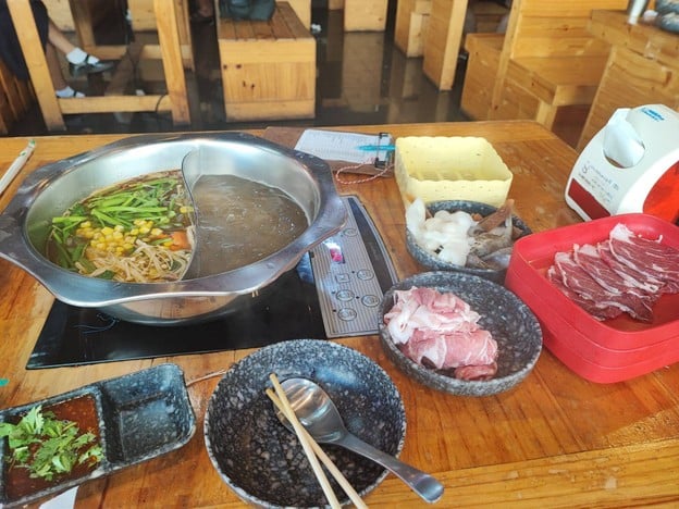 มารุมหม้อ ชาบู&สุกี้ พลาซ่า สกลนคร
