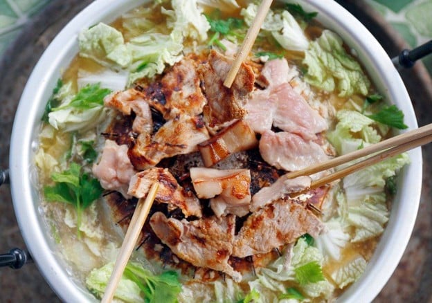 หน้าร้าน หมูกระทะอิ่มอร่อยเขาใหญ่