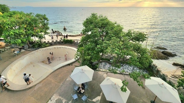 Hidden Lab Cafe เขาสามมุข