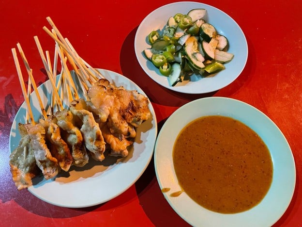 หมูสะเต๊ะพิชัย