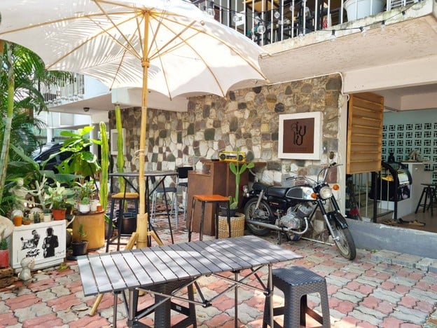 Sukko Slow Bar สุขโข สโลว์บาร์