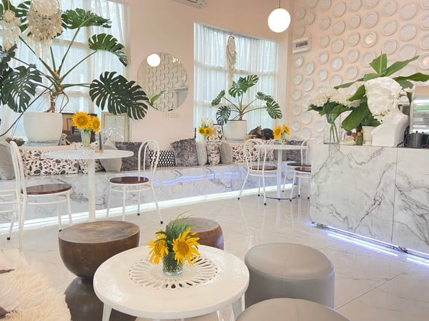 Café De Pines Chiangmai สวนสน