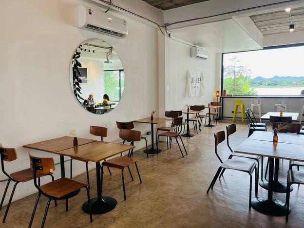 Exist Cafe นครพนม