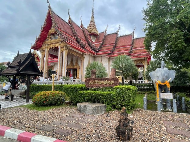 วัดฉลอง (วัดไชยธาราราม)