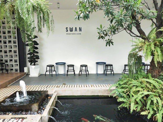 บรรยากาศ SWAN specialty Coffee & Bistro