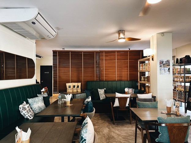VIVIN Grocery Café Asok
