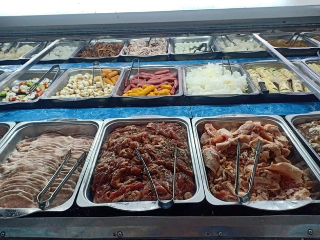 รัชชานนท์ บุฟเฟ่ต์หมูกระทะ