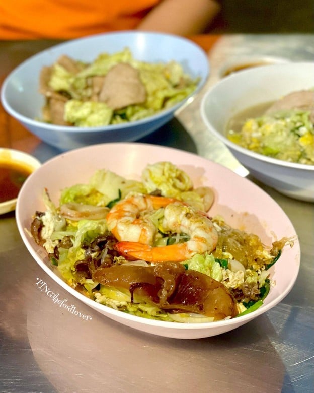 เมนูของร้าน สุกี้ช้างเผือก ประตูช้างเผือก