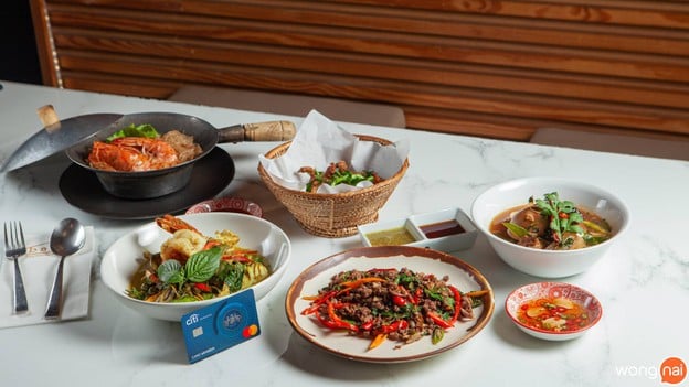 Baan Restaurant 'Thai Family Recipe' ถนนวิทยุ