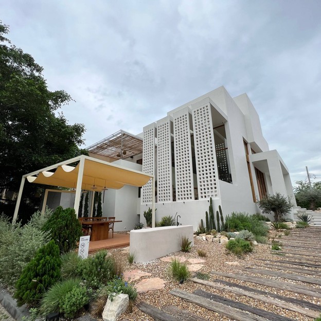 OIKOS Café & Restaurant Ekkachai64