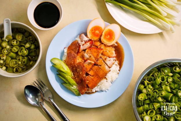 ข้าวหมูแดงสีมรกต ซ.สุกร1 ซ.สุกร1 (ต้นตำรับ)