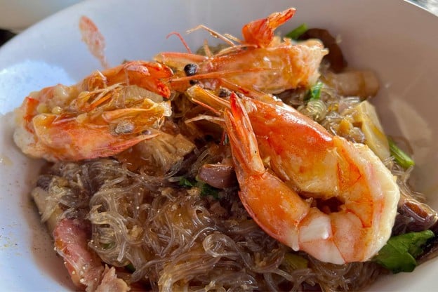เรือนทะเล บางเสร่