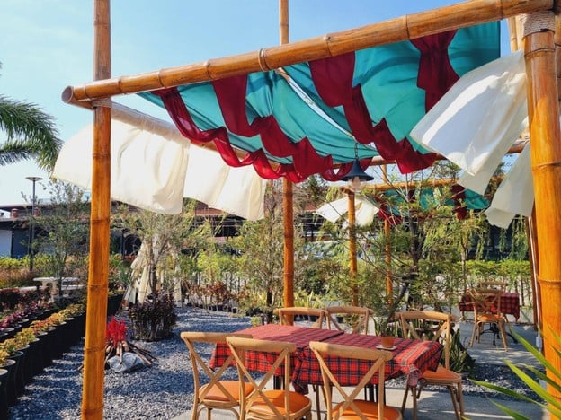 Plearn Cafe Bangpu - เพลิน คาเฟ่ บางปู บางปู
