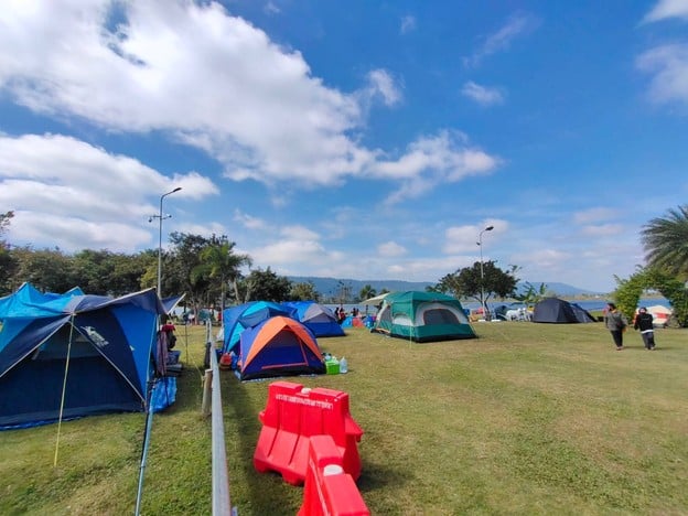 จุดกางเต้นท์อ่างเก็บน้ำบ้านสันกำแพง