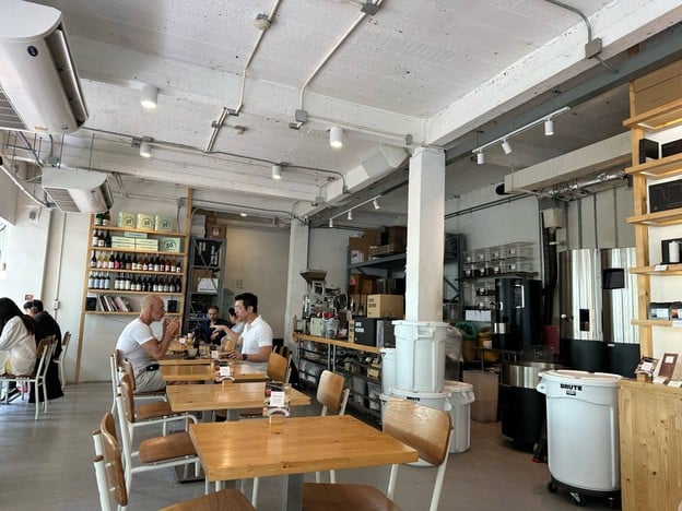 Sarnies Roastery Soi Tonson