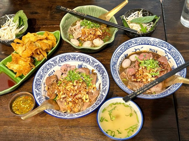 ThongSmith Central Ladprao ชั้น 2 เซ็นทรัลพลาซา ลาดพร้าว