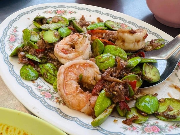 อำไพโภชนา (1999)