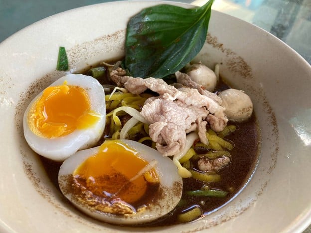 เมนูของร้าน ก๋วยเตี๋ยวห้อยขา สาขาหน้ารพ.อยุธยา