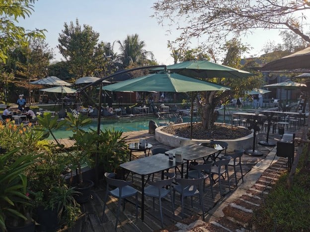 บรรยากาศ Nives Cafe And Bar