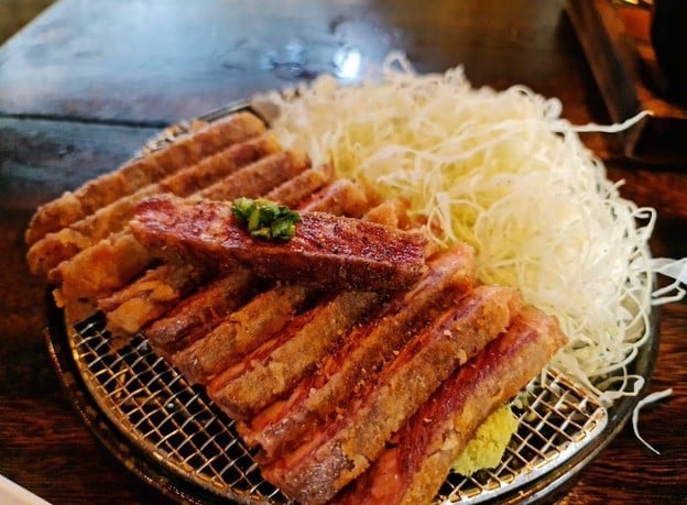 Nikupura โคตรเนื้อย่าง 1945 นวลจันทร์