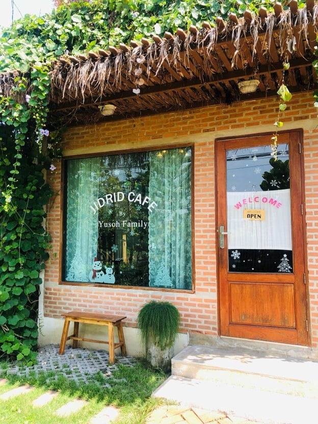 Jidrid Cafe Nong chok