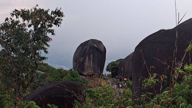 เขาคิชฌกูฏรอยพระพุทธบาท