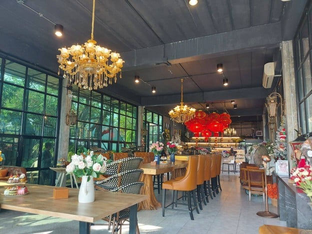 บรรยากาศ Nahong Cafe Roiet