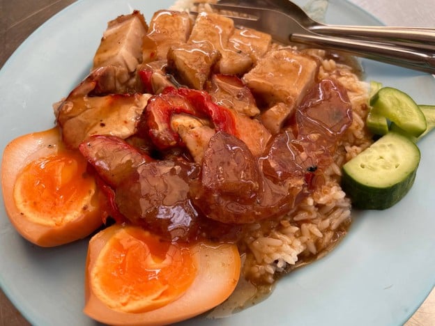 เมนูของร้าน ข้าวหมูแดงสีมรกต ซ.สุกร1 ซอย สุกร1 (ต้นตำรับ)