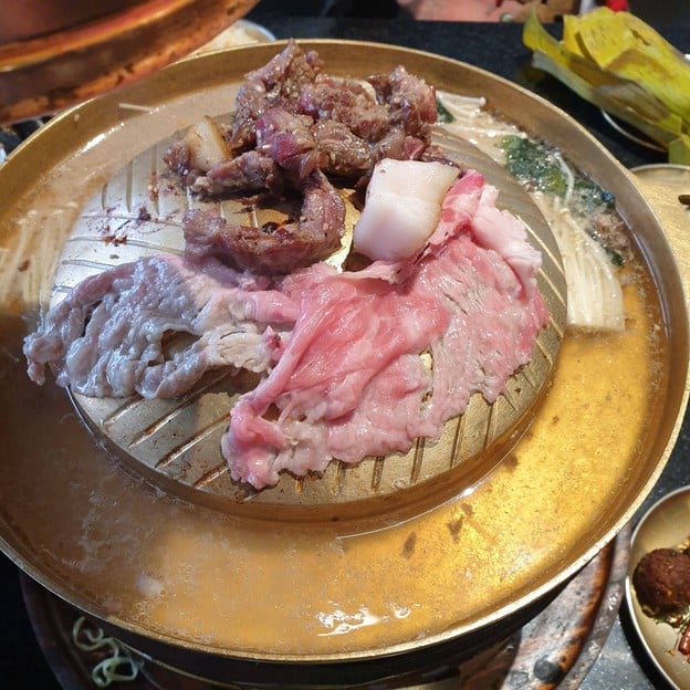 ทองเนื้อเก้า บรรทัดทอง