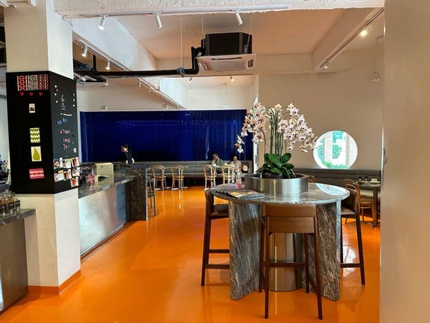 Holey Artisan Bakery (Sourdough Sandwich Coffee) ปรีดี