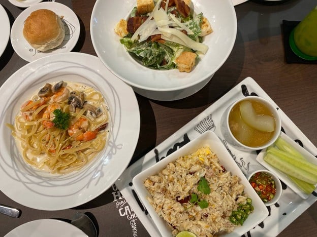 Greyhound Café เซ็นทรัลเฟสติวัล อีสต์วิลล์