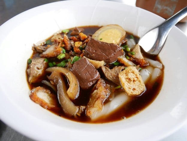 ก๋วยจั๊บสามทุ่ม ประชาชื่น ประชาชื่น