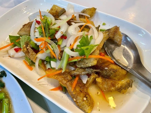 ข้าวต้มเมืองตาก อิ่มอร่อย